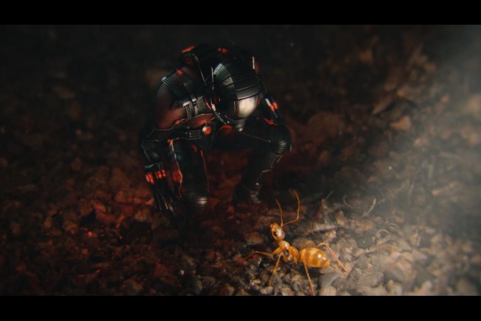 Ant-Man sa vyberá vlastnou cestou a dokazuje, že prehliadať ho by bola chyba (Recenzia)