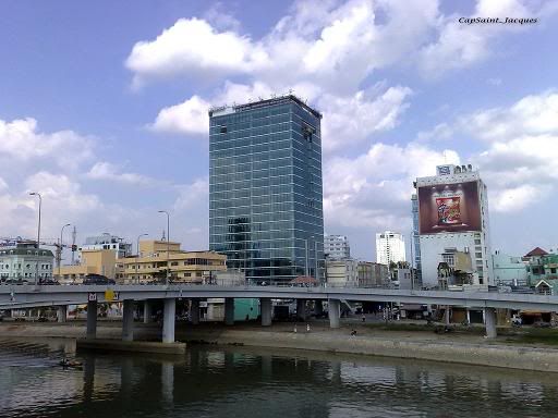REE Tower: Cao ốc văn phòng giữa các quận trung tâm Thành phố