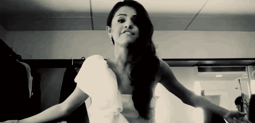 Selena Gomez gif photo: selena gomez gif tumblr_lg49jlH1Qq1qbt8b8o1_500.gif
