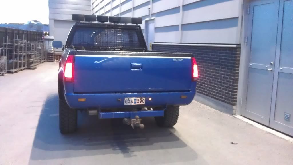 http://i1143.photobucket.com/albums/n624/pilegard/Chevy%20Truck/IMAG0416.jpg