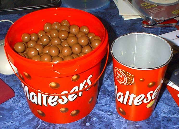 http://i1143.photobucket.com/albums/n627/thedogcody/maltesers-web.jpg