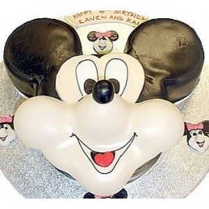 http://i1143.photobucket.com/albums/n627/thedogcody/mickey-mouse-cake.jpg