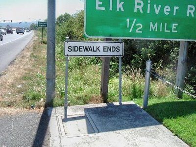 [Image: funny_road_signs_013.jpg]