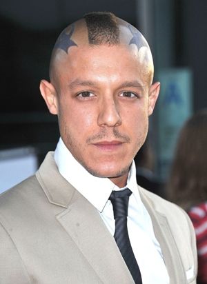 theo-rossi-premiere-sons-of-anarchy-seas
