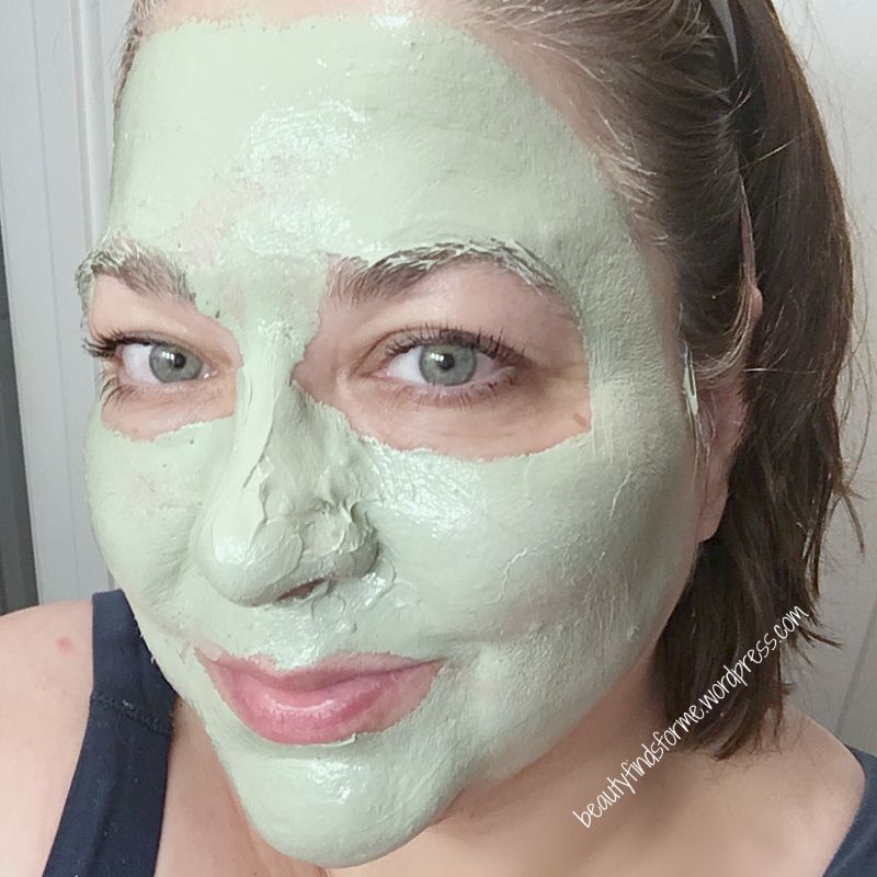 Innisfree Jeju Volcanic Color Clay Mask in Cica Review – Unboxing Beauty